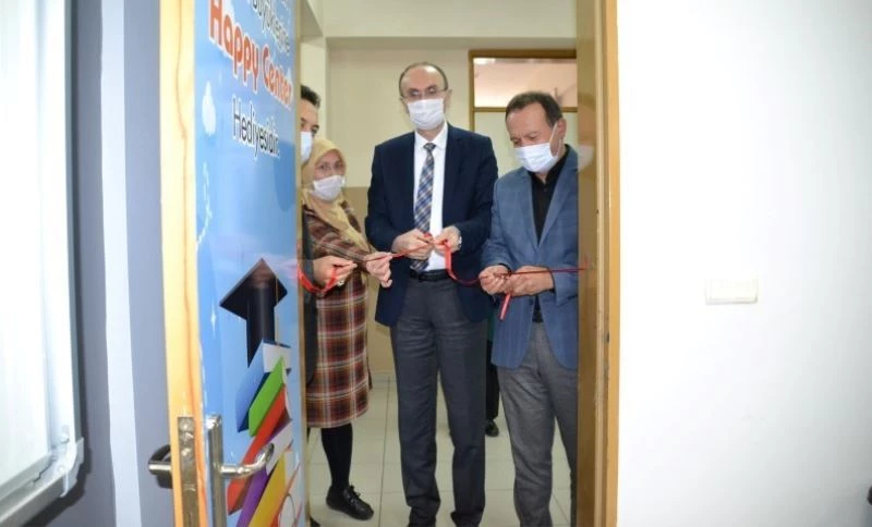 İş dünyasının eğitime katkıları sürüyor
