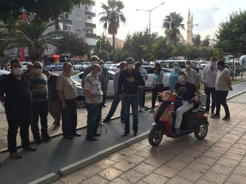 Vatandaşlar kaldırılan duraklarını istiyor
