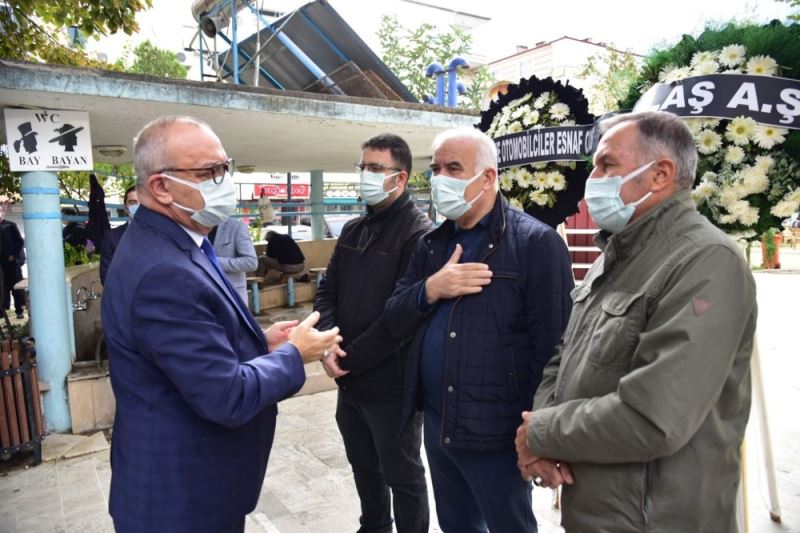 Manisa MHP Grup Başkanvekili Güzgülü’nün acı günü
