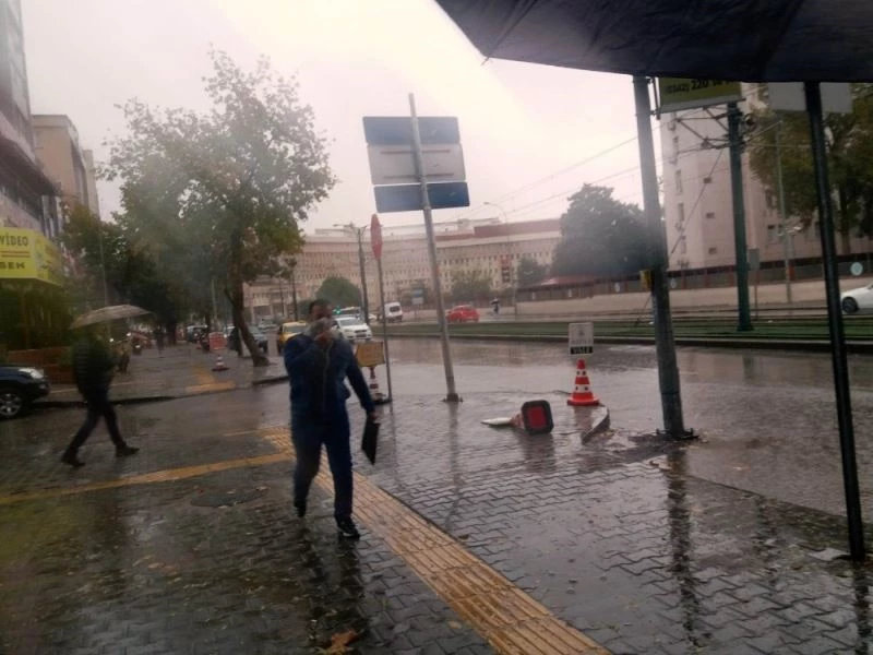 Gaziantepliler yağmura hazırlıksız yakalandı
