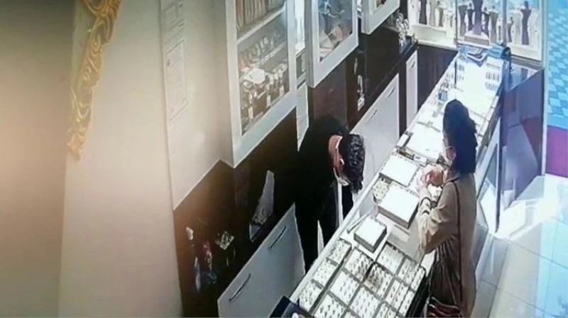 Kuyumcudan tırnakçılık yöntemiyle yüzlük çalan kadın yakalandı
