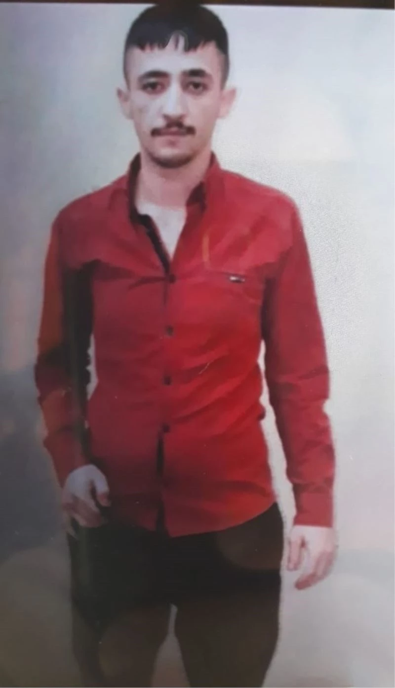 Uyuşturucu satmak istemeyince kafasına sıktılar
