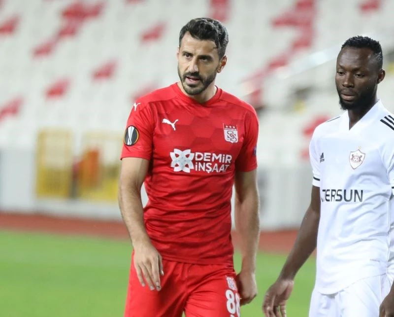 Caner Osmanpaşa, kariyerindeki 3. golünü UEFA maçında attı
