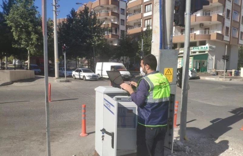 Kavşaklar sinyalizasyon sistemiyle uzaktan takip edilecek
