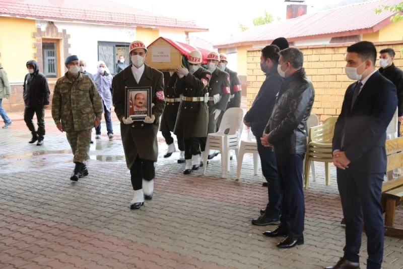 Tuncelili Kıbrıs Gazisi, son yolculuğuna uğurlandı
