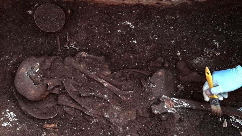Perre Antik Kenti’nde 1500 yıllık bozulmamış iskelet bulundu
