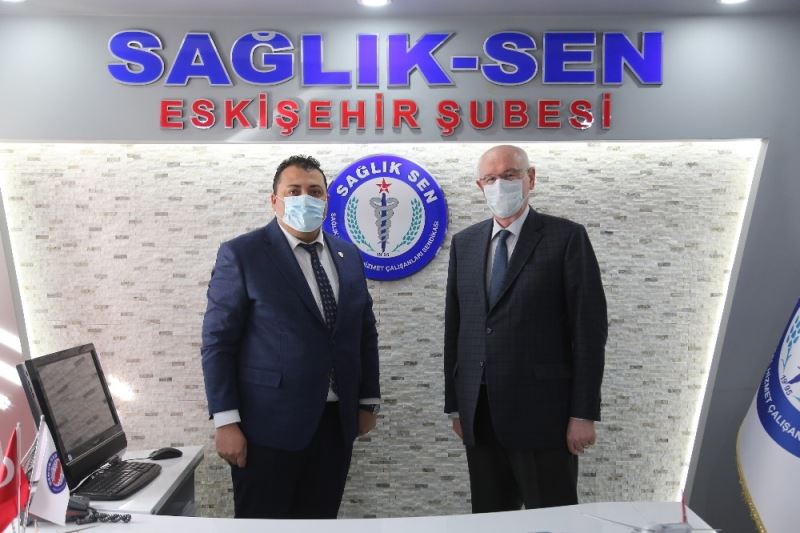 Başkan Kurt’tan sağlık emekçilerine teşekkür ziyareti
