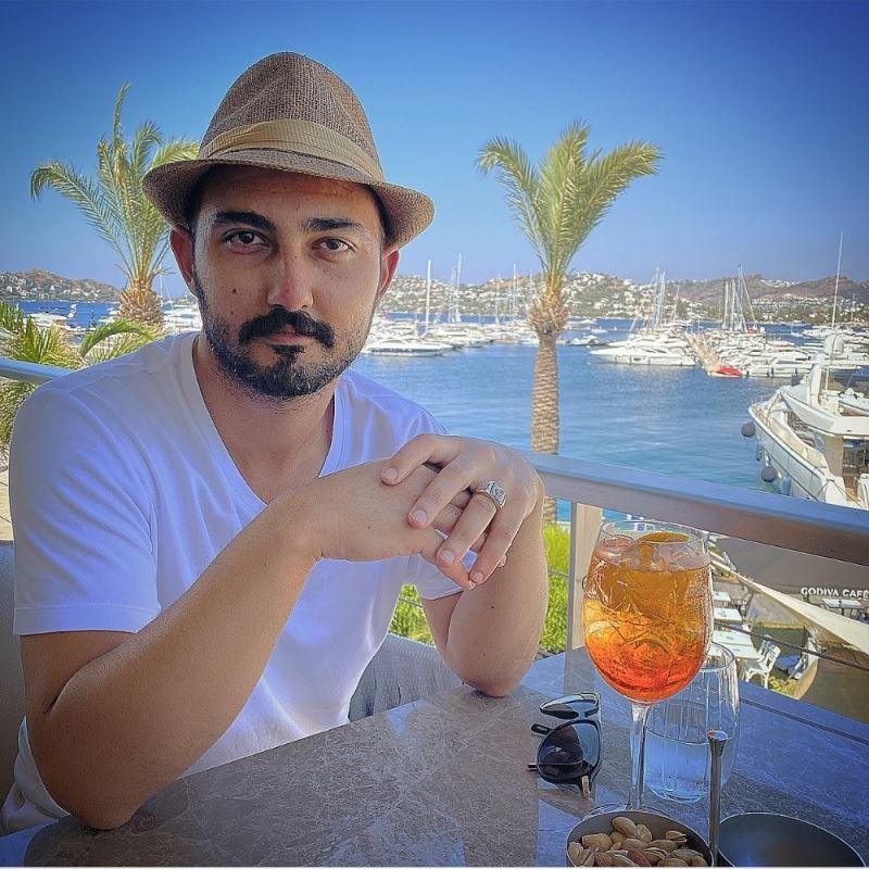 DJ Doğan Kartal: “Bir elektronik cihazı kullanmakla DJ olunmaz”
