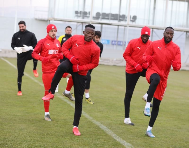 Sivasspor, Villarreal maçının hazırlıklarına başladı
