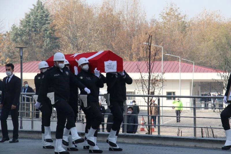 Şehit polis memuru Metin Gülmez son yolculuğuna uğurlandı
