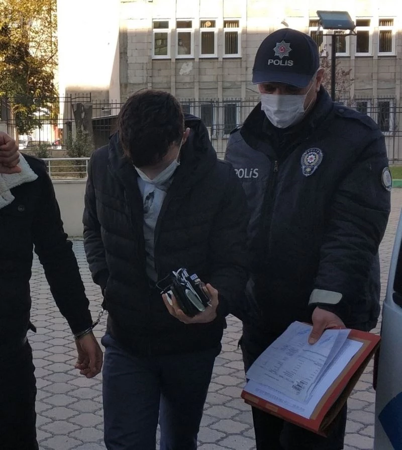 53. kez başkasının yerine ehliyet sınavına girerken yakalandı
