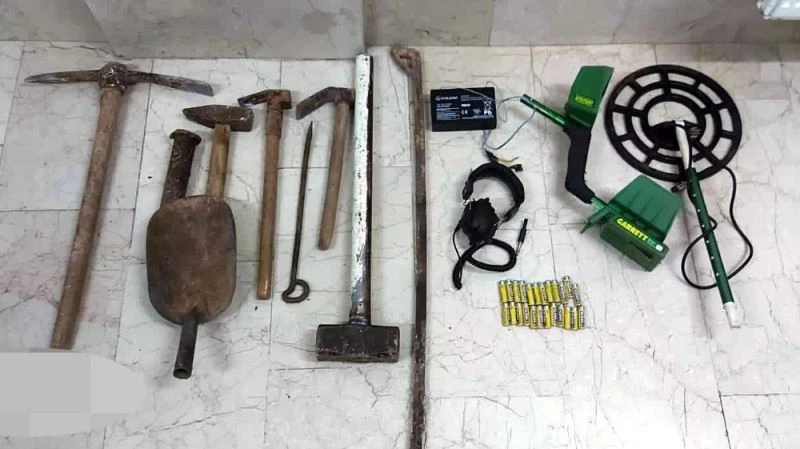 Kaçak kazı yapan şüphelilere birde kısıtlamayı ihlalden 6 bin 300 lira ceza
