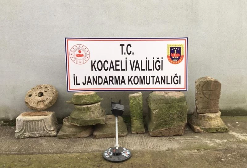 Kocaeli’de Roma dönemine ait 9 adet sütun parçası ele geçirildi
