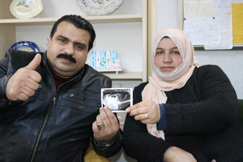 Yurt dışından Diyarbakır’a gelip rahim yıkama tedavisiyle 20 yıllık çocuk hasreti ikiz gebelikle son buldu
