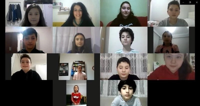 Öğrencilerden Sağlık Bakanı Koca’ya videolu destek mesajı
