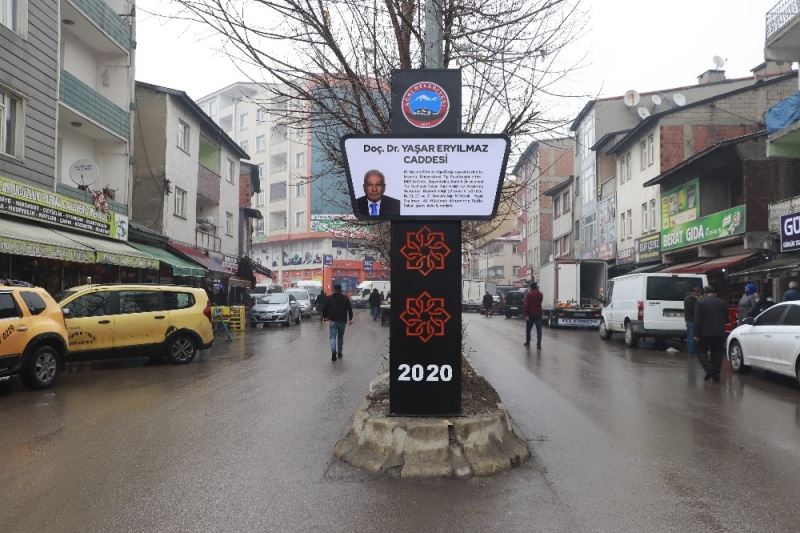 Ağrı Belediyesi’nden caddelere dekoratif tabela
