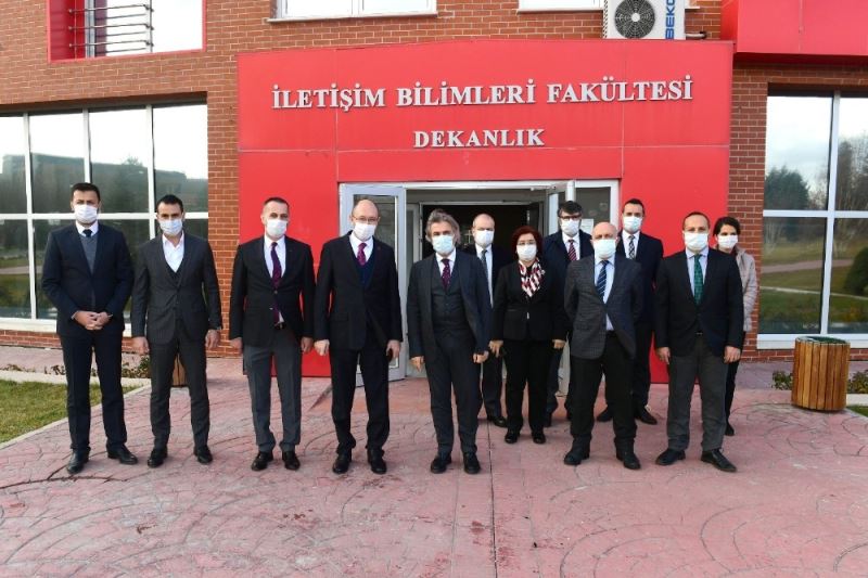 Bakan Yardımcısı Demircan, Rektör Erdal’ı ziyaret etti
