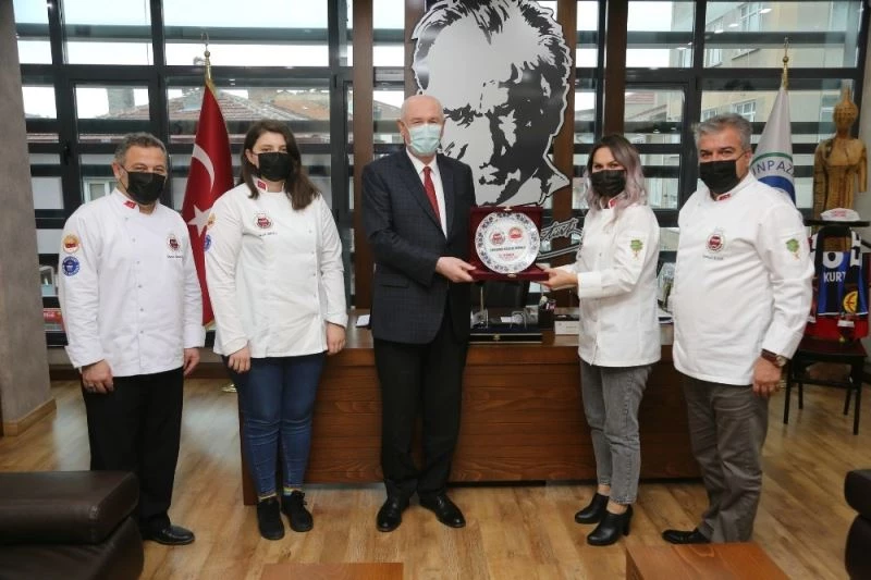 Aşçılar Derneği’nden Başkan Kurt’a teşekkür ziyareti
