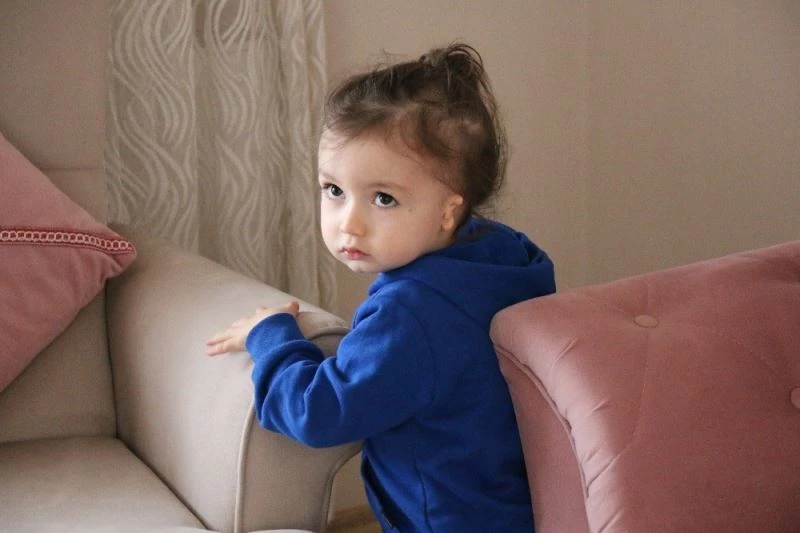 Tek kulak doğan minik Tuğra’nın tedavisi için 90 bin dolar gerekiyor
