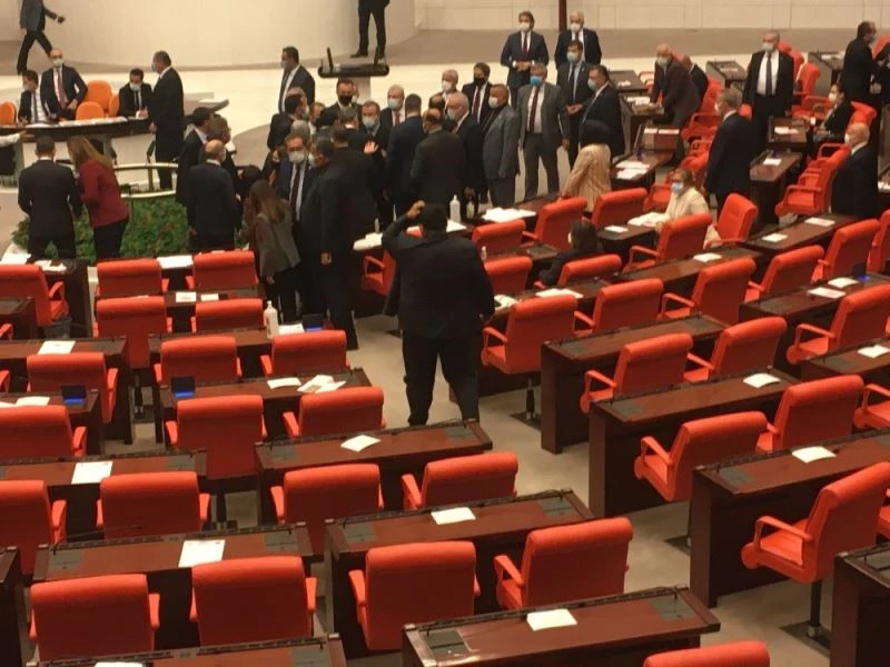 TBMM’de ‘faşist’ tartışması
