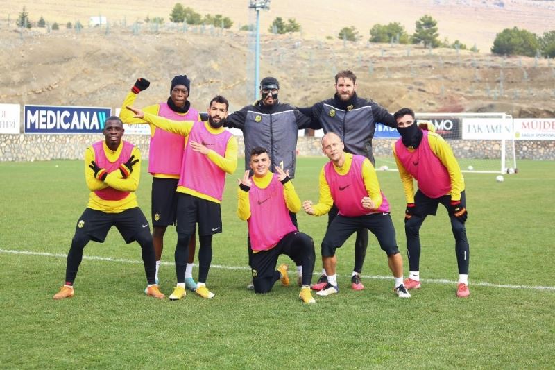 Yeni Malatyaspor, Kasımpaşa’ya 3 puan parolasıyla hazırlanıyor
