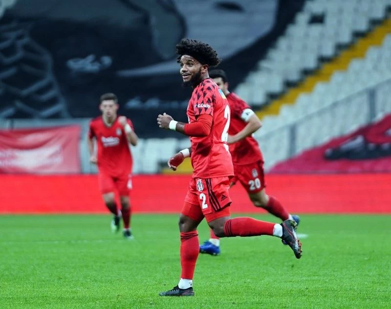 Rosier, kariyerinin ilk golünü attı
