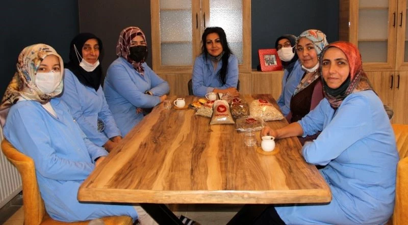 Kadın girişimciler, kurdukları kooperatifle siparişlere yetişemiyor
