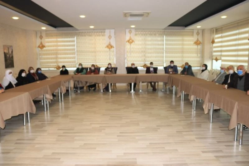 Diyarbakır anneleri kısıtlamaya rağmen eylemlerini sürdürüyor
