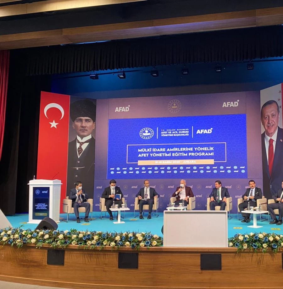 KAYMAKAM TEPELİ, AFAD SEMİNERİNDE TECRÜBELERİNİ PAYLAŞTI