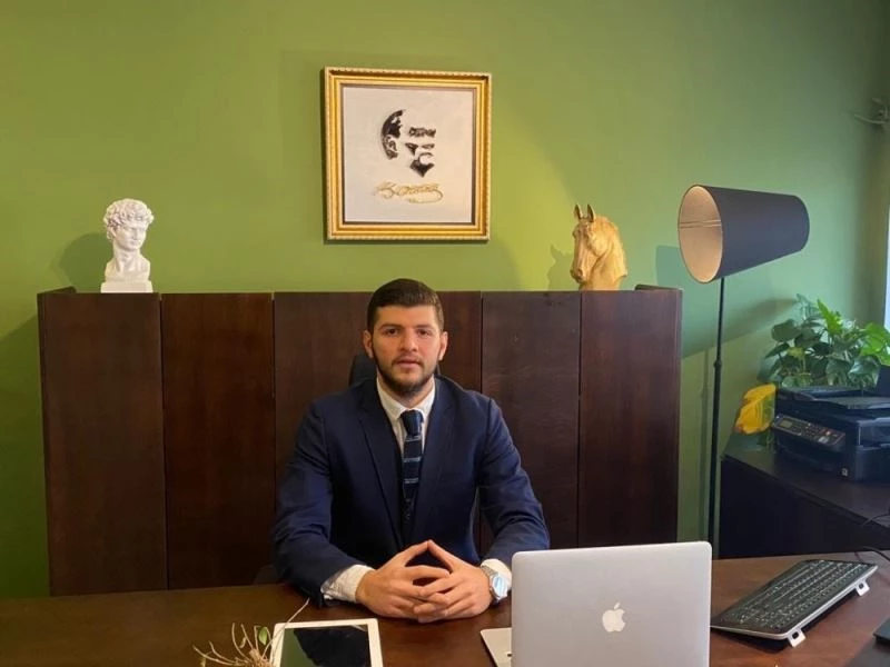 Seyahat etmeyi seven genç girişimcinin kurduğu platform binlerce kişiye ulaştı
