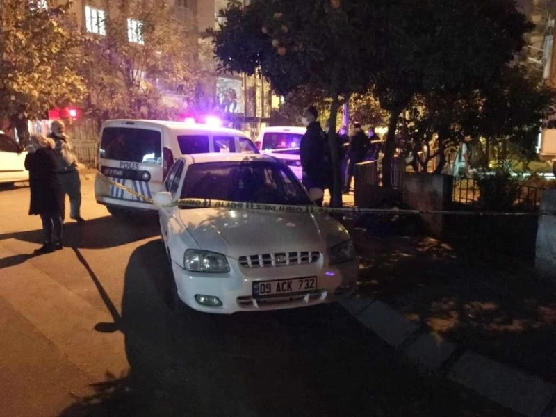 Ecel evinin sokağında yakaladı
