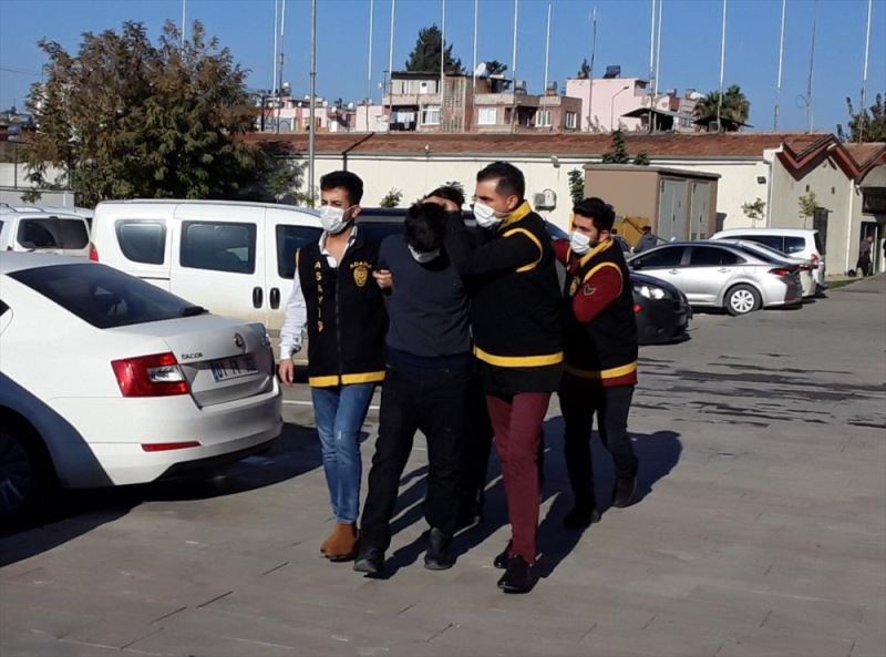 Adana’da bir kişiden tehditle para almak istedikleri iddia edilen 6 şüpheli tutuklandı