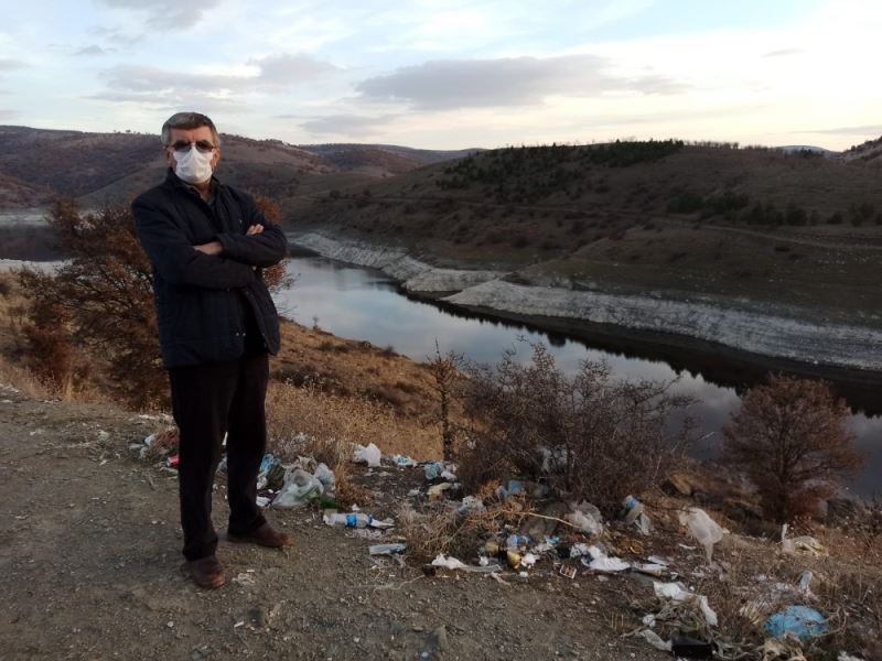 Çatören barajı çevresinde başka bir sorun da çevre kirliliği
