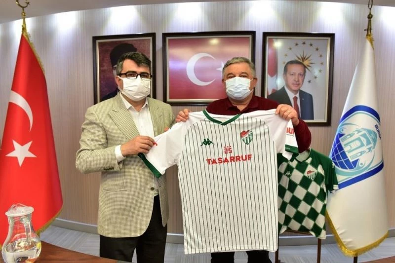 Yılmaz’dan Timsah’a formalı destek
