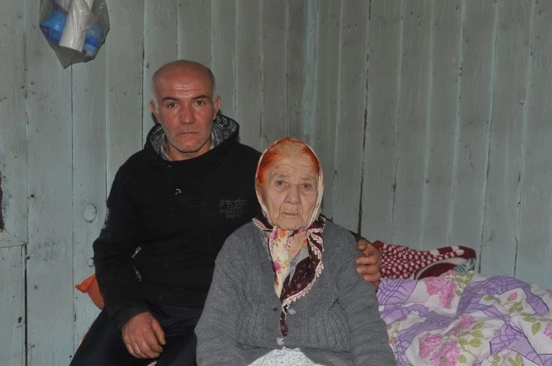 Anne-oğlun dramı yürek burkuyor
