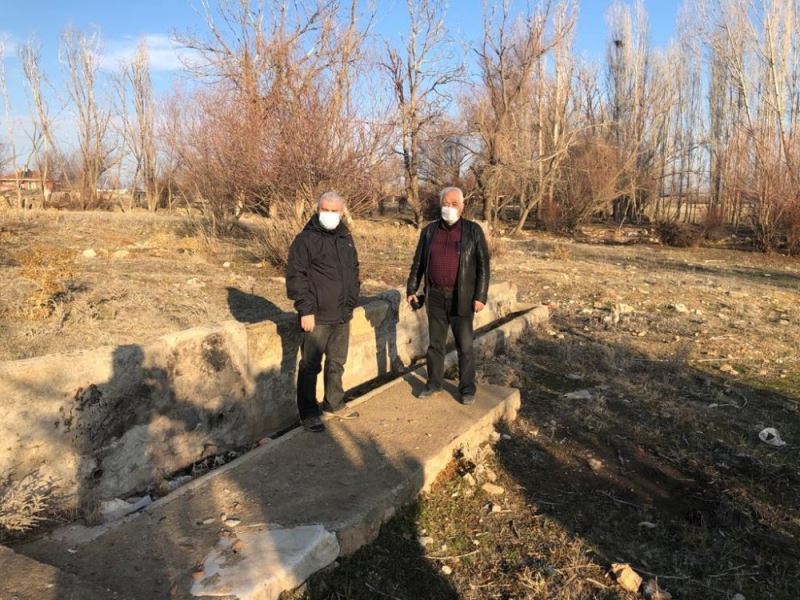 Vali Akın, Seyfe Gölü’nde incelemelerde bulundu
