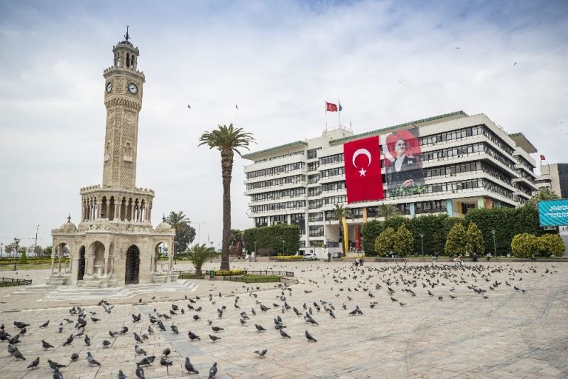 Egeli ihracatçılardan, İzmir Büyükşehir Belediyesi ve Konak Belediyesi Kemeraltı Çarşısına taşınsın çağrısı
