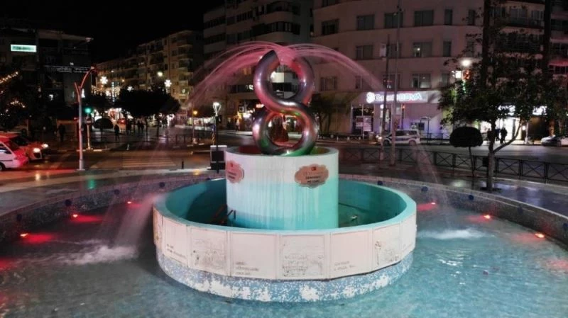 15 Temmuz Demokrasi Meydanı süs havuzu imaj değiştirdi
