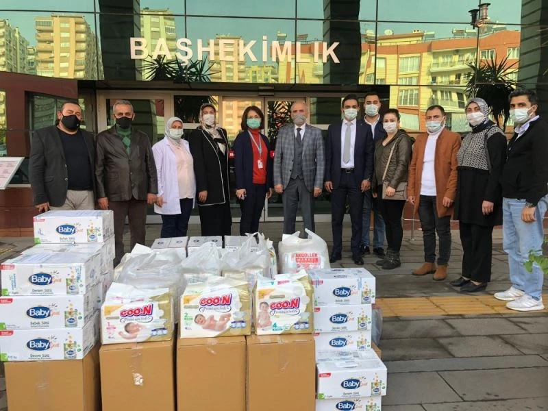 AK Parti Efeler İlçe Kadın Kollarından anlamlı bağış
