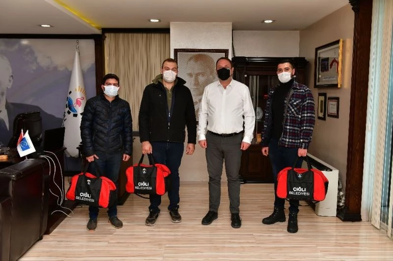 Çiğli Belediyesi salgın, deprem dinlemedi vatandaşa hizmet etti
