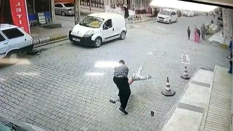 Çocuğu havaya kaldırıp yere çarpan esnaftan ilginç savunma

