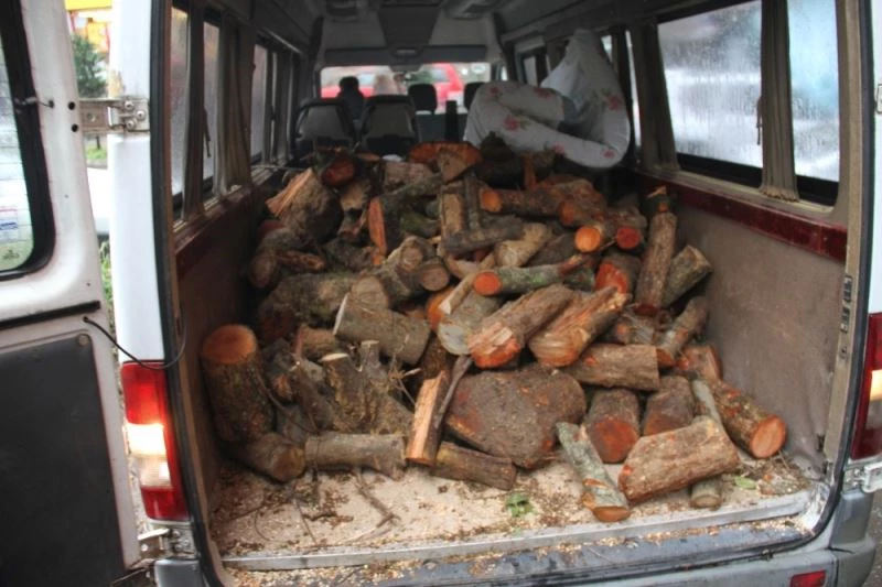 ’Bir gönülde sen al’ projesinin yardımları ihtiyaç sahiplerine ulaşmaya başladı
