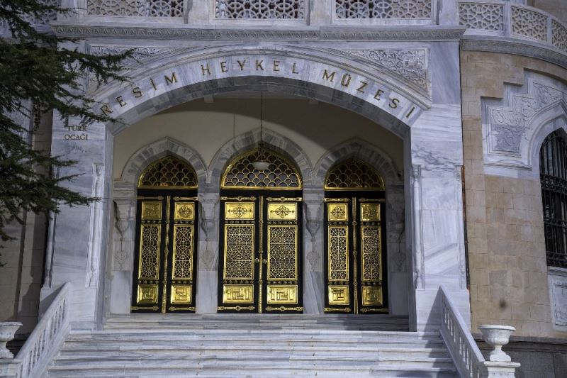 Cumhuriyetin ilk kültür ve sanat merkezi, “Ankara Devlet Resim ve Heykel Müzesi” olarak ziyaretçileriyle yeniden buluşuyor
