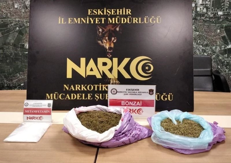 Çekicideki araçla uyuşturucu sokmayı denediler
