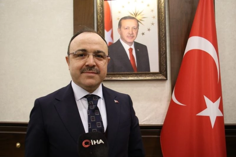 Elazığ Valisi Erkaya Yırık: “Depremde şu ana kadar ciddi bir olumsuzluk yok”
