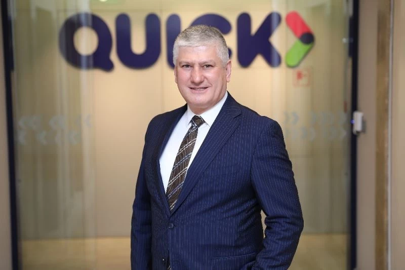 Özyeğin Öğrenci Kulübünün Quick Sigorta sponsorluğundaki seminer sürprizi Acun Ilıcalı oldu
