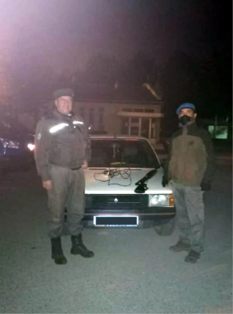 Far avı yaptılar, otomobillerinden oldular
