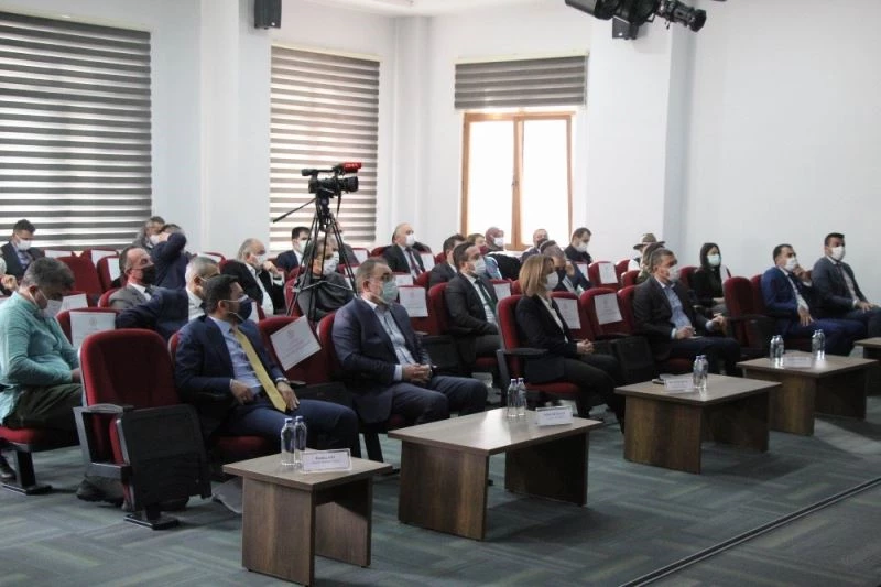 AK Parti milletvekili Menekşe: “60 milyonda yapılan doğal yapıyı 60 yılda yok edeceğiz”
