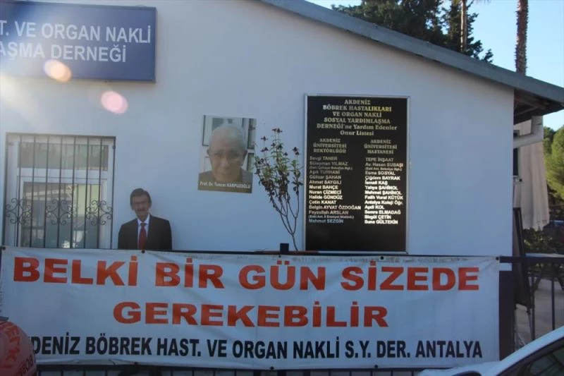 Kurduğu dernekle 26 yıldır nakli bekleyen böbrek hastalarına umut veriyor