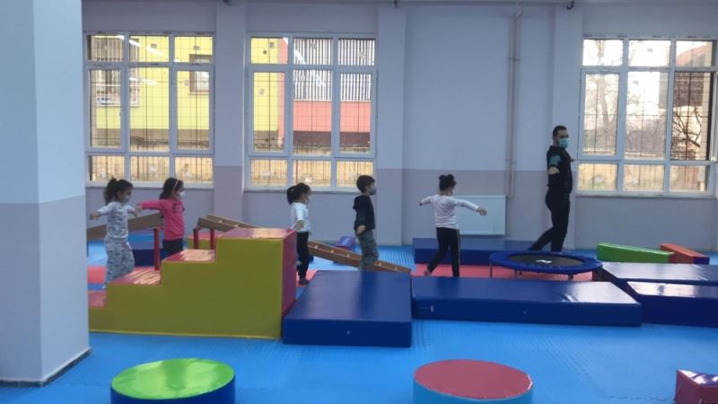 Manisa’da ’Spora cimnastik ile başlıyorum’ projesi başladı
